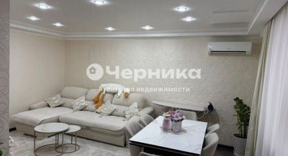 Продам квартиру 3-х комнатную с общей площадью 73.2м2, 2/5 эт., на улице Шоссейный пер, г. Рп каменоломни, Ростовская обл., Россия, агентство АН Черника. Фотография №1