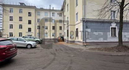 Продам квартиру 2-х комнатную с общей площадью 45.6м2, 1/4 эт., на улице Володарского, г. Ярославль, Ярославская обл., Россия, агентство АН Спектр. Фотография №1