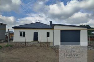 Продам дом 4-х комнатный с общей площадью 120м2, на улице Тепличная, г. Агаповка, Челябинская обл., Россия, агентство РиоЛюкс