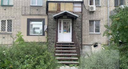 Купить торговое помещение, 30 кв. м. Фотография №1 Продам торговое помещение с общей площадью 30м2, на улице Карла Маркса, г. Курган, Курганская обл., Россия, агентство РиоЛюкс. Фотография №1