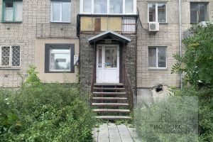 Продам торговое помещение с общей площадью 30м2, на улице Карла Маркса, г. Курган, Курганская обл., Россия, агентство РиоЛюкс