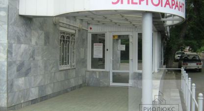 Купить торговое помещение, 88 кв. м. Фотография №1 Продам торговое помещение с общей площадью 88м2, на улице Урицкого, г. Курган, Курганская обл., Россия, агентство РиоЛюкс. Фотография №1