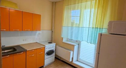 Продам квартиру 1 комнатную с общей площадью 32.2м2, 1/10 эт., на улице Вознесенская, Правобережный район, г. Магнитогорск, Челябинская обл., Россия, агентство РиоЛюкс. Фотография №1