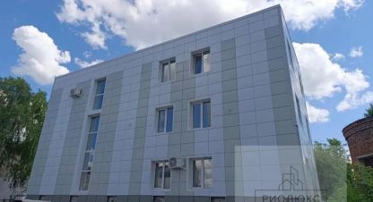 Купить офисное помещение, 80 кв. м. Фотография №1 Продам офисное помещение с общей площадью 80м2, на улице Омская, г. Курган, Курганская обл., Россия, агентство РиоЛюкс. Фотография №1