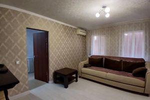 Продам дом 3-х комнатный с общей площадью 66м2, на улице 6-я линия, г. Чалтырь, Ростовская обл., Россия, агентство Аврора