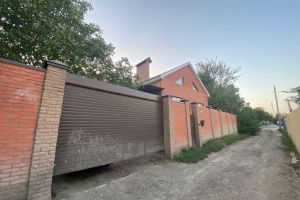 Продам дом 4-х комнатный с общей площадью 231.1м2, на улице Необычная, г. Ростов-на-Дону, Ростовская обл., Россия, агентство Аврора Продам дом 4-х комнатный с общей площадью 231.1м2, на улице Необычная, г. Ростов-на-Дону, Ростовская обл., Россия, агентство Аврора