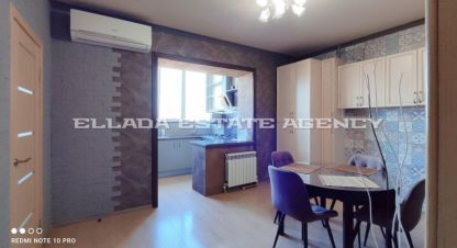 Купить квартиру 3-х комнатную, 102 кв. м. Фотография №1 Продам квартиру 3-х комнатную с общей площадью 102м2, 10/12 эт., на улице Северная звезда, г. Батайск, Ростовская обл., Россия, агентство Риэлторская компания Эллада. Фотография №1