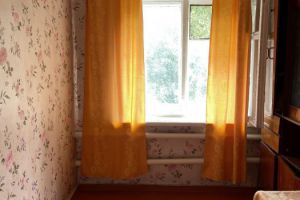 Продам квартиру 3-х комнатную с общей площадью 45.2м2, 2/2 эт., на улице 2-й локомотивный, г. Батайск, Ростовская обл., Россия, агентство Риэлторская компания "Эллада"