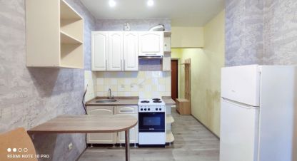 Купить квартиру, 22.4 кв. м. Фотография №1 Продам квартиру с общей площадью 22.4м2, 14/18 эт., на улице Крупской, г. Батайск, Ростовская обл., Россия, агентство Риэлторская компания Эллада. Фотография №1