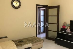 Продам квартиру 2-х комнатную с общей площадью 86м2, 2/5 эт., на улице Филимоновская, Кировский район, г. Ростов-на-Дону, Ростовская обл., Россия, агентство Риэлторская компания "Эллада"