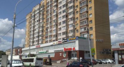 Купить квартиру 3-х комнатную, 98.2 кв. м. Фотография №1 Продам квартиру 3-х комнатную с общей площадью 98.2м2, 8/12 эт., на улице Пионерская ул, г. Тамбов, Тамбовская обл., Россия, агентство ГАРАНТ-СЕРВИС. Фотография №1