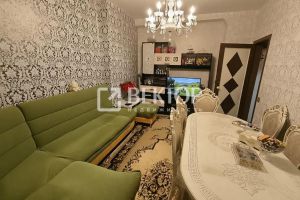 Продам квартиру 3-х комнатную с общей площадью 61м2, 2/3 эт., на улице Социалистическая, г. Фурманов, Ивановская обл., Россия, агентство Вектор