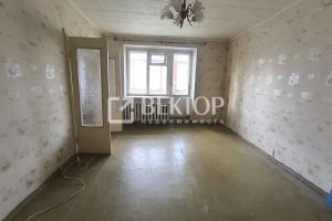 Продам квартиру 3-х комнатную с общей площадью 60.9м2, 2/5 эт., на улице Тимирязева, г. Фурманов, Ивановская обл., Россия, агентство Вектор