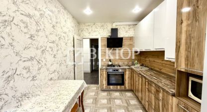 Купить квартиру 3-х комнатную, 64.3 кв. м. Фотография №1 Продам квартиру 3-х комнатную с общей площадью 64.3м2, 3/3 эт., на улице Большая заозёрная, г. Посёлок красный бор, Ярославская обл., Россия, агентство Вектор. Фотография №1