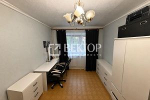 Продам квартиру 1 комнатную с общей площадью 25.5м2, 1/5 эт., на улице Смирнова, Ленинский район, г. Иваново, Ивановская обл., Россия, агентство Вектор