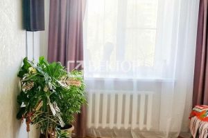 Продам квартиру 2-х комнатную с общей площадью 53.4м2, 5/9 эт., на улице Угличская, Ленинский район, г. Ярославль, Ярославская обл., Россия, агентство Вектор