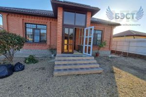 Продам дом 4-х комнатный с общей площадью 120м2, г. Армавир, Краснодарский край, Россия, агентство Бэст Продам дом 4-х комнатный с общей площадью 120м2, г. Армавир, Краснодарский край, Россия, агентство Бэст