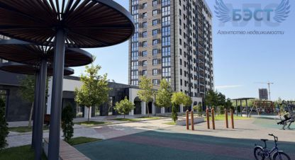 Продам квартиру 1 комнатную с общей площадью 37м2, 13/14 эт., на улице 8к1, г. Армавир, Краснодарский край, Россия, агентство Бэст. Фотография №1