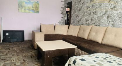 Продам квартиру 3-х комнатную с общей площадью 58м2, 5/5 эт., на улице Черноморская, г. Армавир, Краснодарский край, Россия, агентство ПРО.Недвижимость. Фотография №1