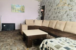 Продам квартиру 3-х комнатную с общей площадью 58м2, 5/5 эт., на улице Черноморская, г. Армавир, Краснодарский край, Россия, агентство ПРО.Недвижимость
