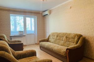 Продам квартиру 2-х комнатную с общей площадью 39.5м2, 3/3 эт., на улице Ленина, г. Новокубанск, Краснодарский край, Россия, агентство ПРО.Недвижимость