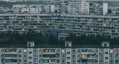 Продам квартиру 2-х комнатную с общей площадью 100м2, 2/4 эт., на улице Октябрьский пр-кт, Центр район, г. Псков, Псковская обл., Россия, агентство Энвил - Псков. Фотография №1