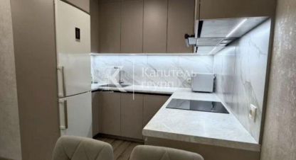 Купить квартиру 1 комнатную, 38 кв. м. Фотография №1 Продам квартиру 1 комнатную с общей площадью 38м2, 8/14 эт., на улице Газовиков, г. Тюмень, Тюменская обл., Россия, агентство Капитель групп. Фотография №1