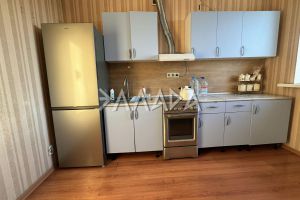 Продам квартиру 1 комнатную с общей площадью 43м2, 10/14 эт., на улице Миронова, Первомайский район, г. Ростов-на-Дону, Ростовская обл., Россия, агентство Риэлторская компания "Эллада"