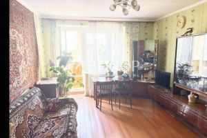 Продам квартиру 3-х комнатную с общей площадью 63м2, 5/5 эт., на улице Угличская, Ленинский район, г. Ярославль, Ярославская обл., Россия, агентство Вектор