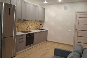 Продам квартиру 1 комнатную с общей площадью 38м2, 4/5 эт., на улице Казачья ул, г. Южный, Краснодарский край, Россия, агентство Аурус-Риэлт