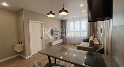 Снять квартиру 1 комнатную, 40 кв. м. Фотография №1 Сдам квартиру 1 комнатную с общей площадью 40м2, 13/25 эт., на улице Одесская, г. Тюмень, Тюменская обл., Россия, агентство Капитель групп. Фотография №1