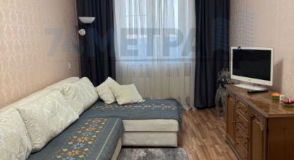 Снять квартиру 1 комнатную, 36 кв. м. Фотография №1 Сдам квартиру 1 комнатную с общей площадью 36м2, 8/10 эт., на улице Каслинская ул, Калининский район район, г. Челябинск, Челябинская обл., Россия, агентство 74 метра. Фотография №1