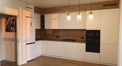Купить квартиру 3-х комнатную, 80 кв. м. Фотография №1 Продам квартиру 3-х комнатную с общей площадью 80м2, 9/9 эт., на улице Им в и ленина 68, г. Евпатория, Крым авт. респ., Россия, агентство АН Домус. Фотография №1