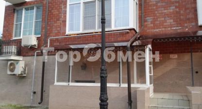Купить офисное помещение, 43 кв. м. Фотография №1 Продам офисное помещение с общей площадью 43м2, на улице Парковая, г. Суханово, Московская обл., Россия, агентство ГорОбмен. Фотография №1