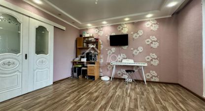 Купить квартиру 2-х комнатную, 54.3 кв. м. Фотография №1 Продам квартиру 2-х комнатную с общей площадью 54.3м2, 3/9 эт., на улице Агурина, г. Ахтубинск, Астраханская обл., Россия, агентство Ваш Дом. Фотография №1