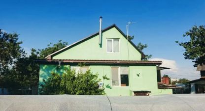 Купить дом 3-х комнатную, 146 кв. м. Фотография №1 Продам дом 3-х комнатный с общей площадью 146м2, на улице Аллея виноградная, г. Днепр тер спк, Крым авт. респ., Россия, агентство АН Домус. Фотография №1