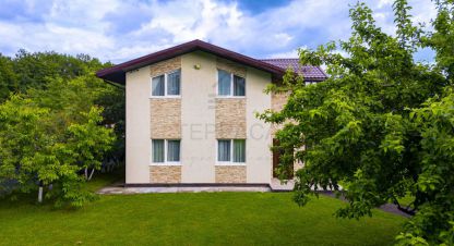 Купить дом 5-ти комнатную, 140.5 кв. м. Фотография №1 Продам дом 5-ти комнатный с общей площадью 140.5м2, на улице Пионерская, г. Тайцы, Ленинградская обл., Россия, агентство ТЕРРАСА. Фотография №1
