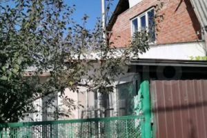Продам дом 4-х комнатный с общей площадью 89м2, на улице Яблочная ул, г. Краснодар, Краснодарский край, Россия, агентство Аурус-Риэлт