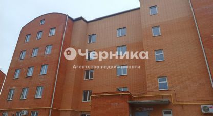 Купить квартиру 2-х комнатную, 42 кв. м. Фотография №1 Продам квартиру 2-х комнатную с общей площадью 42м2, 2/5 эт., на улице Харьковская, Микро 3 район, г. Новошахтинск, Ростовская обл., Россия, агентство АН Черника. Фотография №1