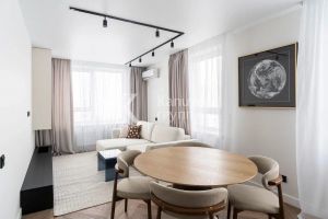 Продам квартиру 3-х комнатную с общей площадью 65м2, 17/25 эт., на улице Харьковская, г. Тюмень, Тюменская обл., Россия, агентство Капитель групп