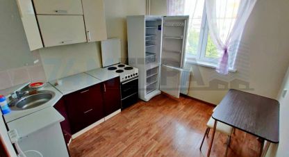 Сдам квартиру 1 комнатную с общей площадью 43м2, 6/10 эт., на улице Шагольская 1-й квартал ул, Курчатовский район район, г. Челябинск, Челябинская обл., Россия, агентство 74 метра. Фотография №1