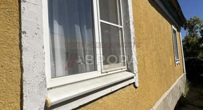 Купить дом 3-х комнатную, 70 кв. м. Фотография №1 Продам дом 3-х комнатный с общей площадью 70м2, на улице Пер авроры, г. Ростов-на-Дону, Ростовская обл., Россия, агентство Аврора. Фотография №1