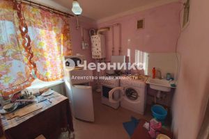 Продам квартиру 2-х комнатную с общей площадью 42м2, 1/2 эт., на улице Дачная, г. Шахты, Ростовская обл., Россия, агентство АН Черника