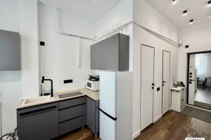 Продам квартиру 1 комнатную с общей площадью 30м2, 1/3 эт., на улице Печатников, г. Москва, Москва, Россия, агентство ИП Рудешко И.А.