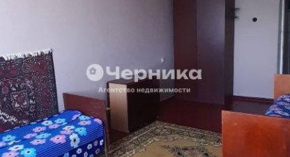 Купить квартиру 2-х комнатную, 46 кв. м. Фотография №1 Продам квартиру 2-х комнатную с общей площадью 46м2, 4/5 эт., на улице Октябрьская, г. Каменск-Шахтинский, Ростовская обл., Россия, агентство АН Черника. Фотография №1