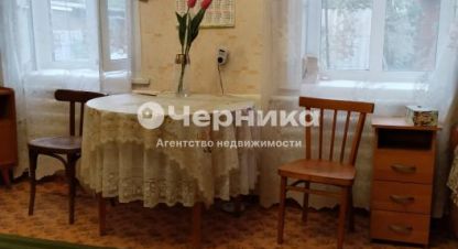 Купить дом 4-х комнатную, 58 кв. м. Фотография №1 Продам дом 4-х комнатный с общей площадью 58м2, на улице Герцена, г. Каменск-Шахтинский, Ростовская обл., Россия, агентство АН Черника. Фотография №1