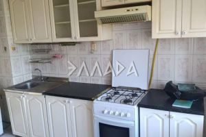 Продам квартиру 3-х комнатную с общей площадью 72м2, 4/9 эт., на улице Лелюшенко, Первомайский район, г. Ростов-на-Дону, Ростовская обл., Россия, агентство Риэлторская компания "Эллада"