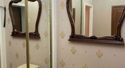 Продам квартиру 2-х комнатную с общей площадью 61.3м2, 3/3 эт., на улице Мира пр-кт, г. Кострома, Костромская обл., Россия, агентство Вектор. Фотография №1
