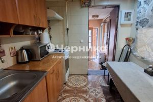 Продам квартиру 2-х комнатную с общей площадью 40м2, 1/1 эт., на улице Октябрьская, г. Кисловодск, Ставропольский край, Россия, агентство АН Черника Продам квартиру 2-х комнатную с общей площадью 40м2, 1/1 эт., на улице Октябрьская, г. Кисловодск, Ставропольский край, Россия, агентство АН Черника