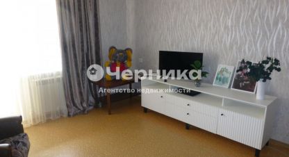 Сдам квартиру 2-х комнатную с общей площадью 43м2, 3/5 эт., на улице Харьковская, г. Новошахтинск, Ростовская обл., Россия, агентство АН Черника. Фотография №1
